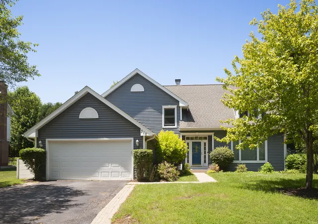 Homes for sale in Vernon Hills, IL | 310 Chesterfield Ln, Vernon Hills, IL 60061 | MLS# 12695313