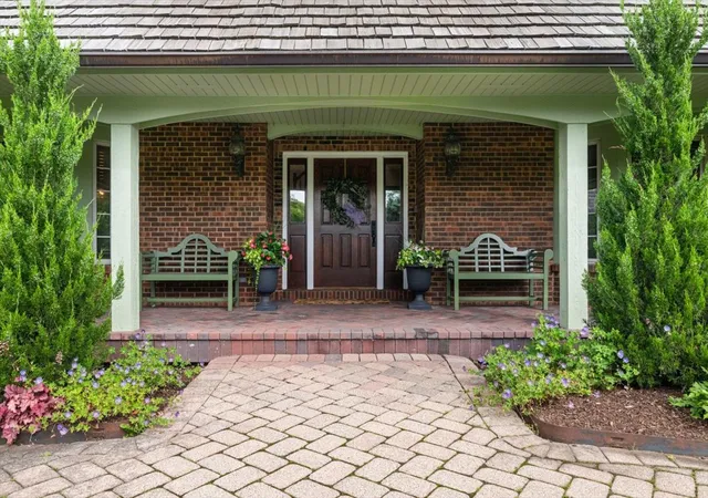 Homes for sale in Lake Forest, IL | 1441 Kathryn Ln, Lake Forest, IL 60045 | MLS# 12695317