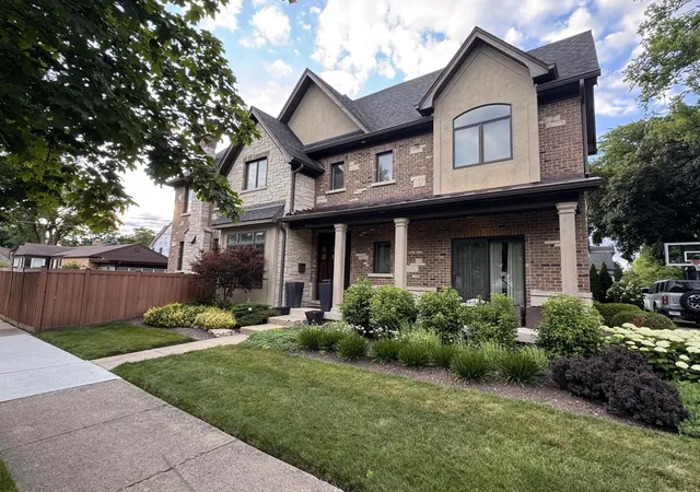 Homes for sale in Elmhurst, IL | 441 South St, Elmhurst, IL 60126 | MLS# 12695318