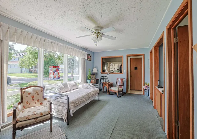 image of 325 S Lodge Ln, Lombard, IL 60148 | MLS# 12695338