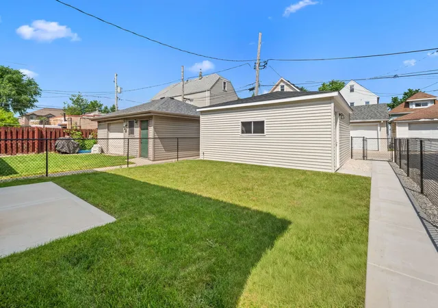 Photo 23 of Single family home for sale at 7610 W 60th Place, Summit, IL 60501 | MLS# 12695350 | Listing updated on 2026-10-23