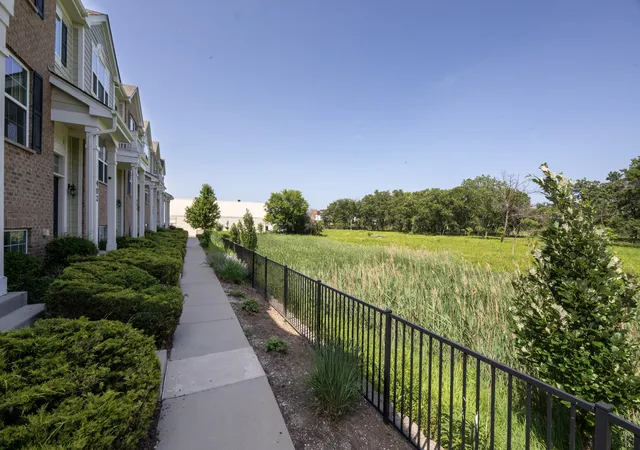 15th image of 406 Prairie Ct, Morton Grove, IL 60053 | MLS# 12695358