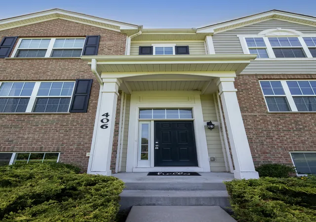 2nd image of 406 Prairie Ct, Morton Grove, IL 60053 | MLS# 12695358