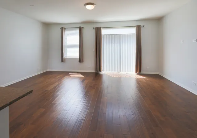 5th image of 406 Prairie Ct, Morton Grove, IL 60053 | MLS# 12695358