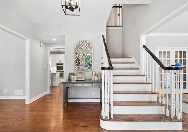 3rd image of 329 Royce Woods Ct, Naperville, IL 60565 | MLS# 12695370