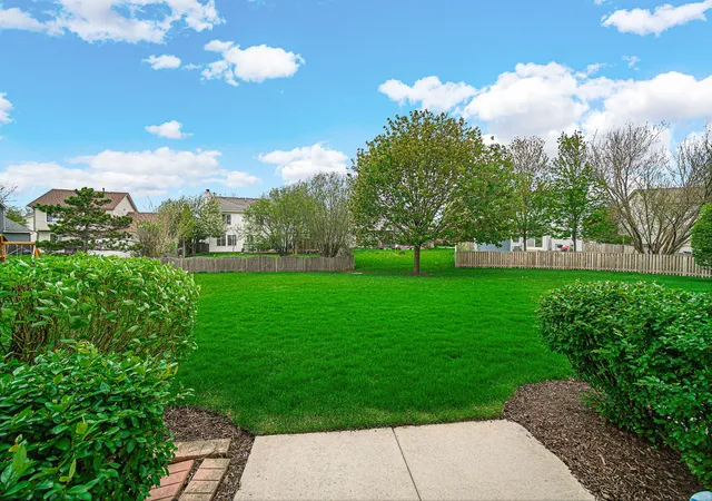 Homes for sale in Aurora, IL | 2588 Dickens Ct, Aurora, IL 60503 | MLS# 12695391