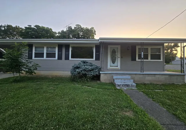 1st image of 600 S Jackson St, Mcleansboro, IL 62859 | MLS# 12695408