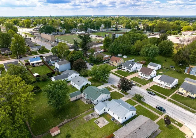 21st image of 1430 N 20th St, Quincy, IL 62301 | MLS# 12695425