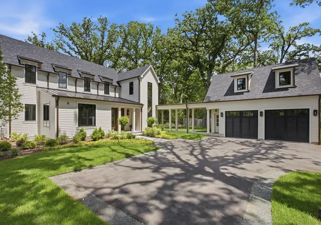 Homes for sale in Lake Forest, IL | 1360 W Everett Rd, Lake Forest, IL 60045 | MLS# 12695442