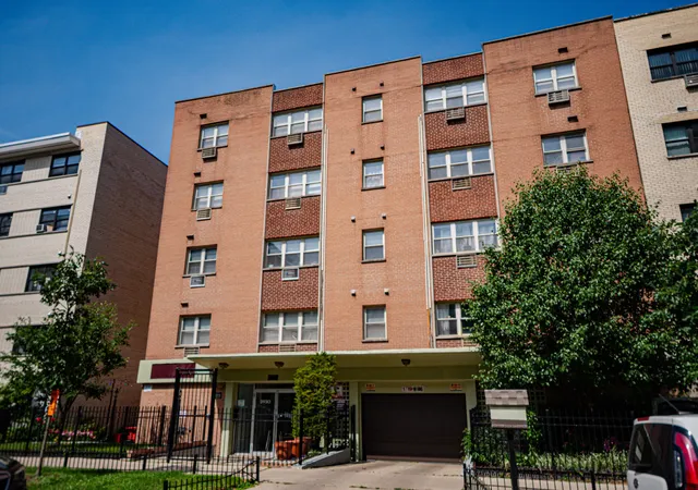 Homes for sale in Chicago, IL | 5950 N Kenmore Ave #208, Chicago, IL 60660 | MLS# 12695453