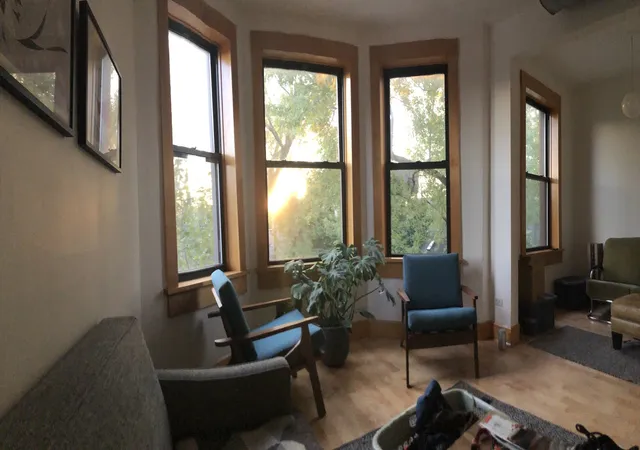 Listing Photo 5 - Condo for sale in building located at 2061 N Leavitt St, Chicago, IL 60647