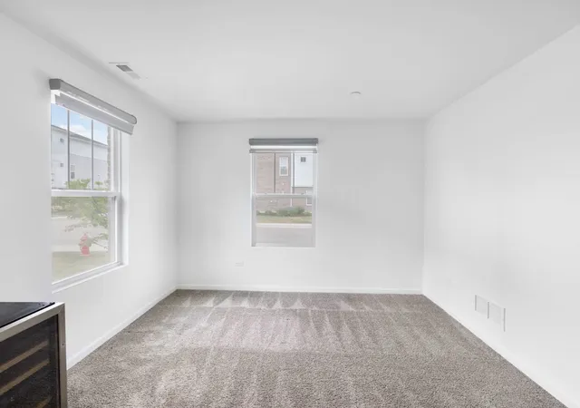 Photo 4 of Townhouse for sale at 1534 Slade Way, Des Plaines, IL 60018 | MLS# 12695478 | Listing updated on 2026-09-01