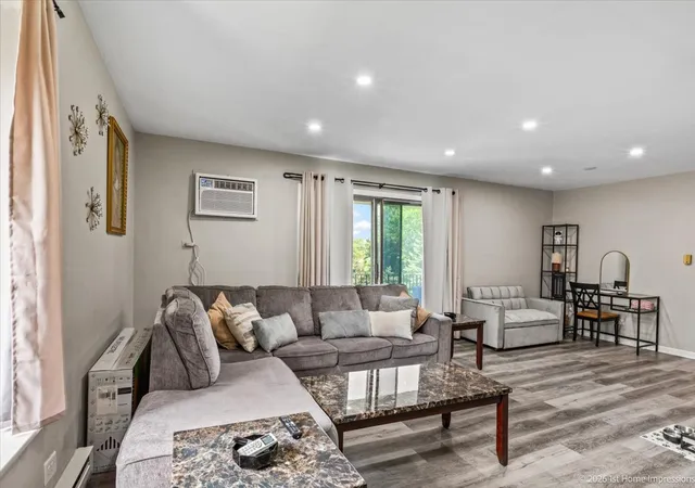 2nd image of 15816 Terrace Dr #3W, Oak Forest, IL 60452 | MLS# 12695499