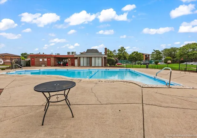 2nd image of 15816Th Ter Dr, Oak Forest, IL 60452