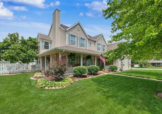 Homes for sale in Mahomet, IL | 502 Northridge Dr, Mahomet, IL 61853 | MLS# 12695537