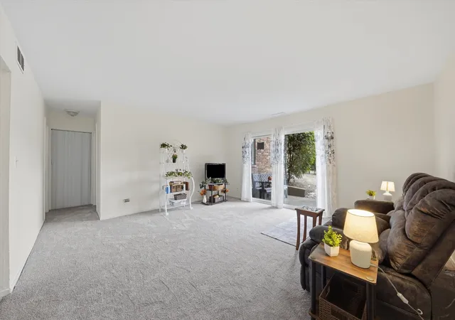 Photo 3 of Condo for sale at 112 Mullingar Ct #1D, Schaumburg, IL 60193 | MLS# 12695564 | Listing updated on 2026-09-22