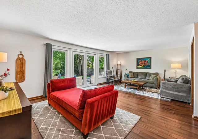 Homes for sale in Arlington Heights, IL | 815 S Salem Ave, Arlington Heights, IL 60005 | MLS# 12695575