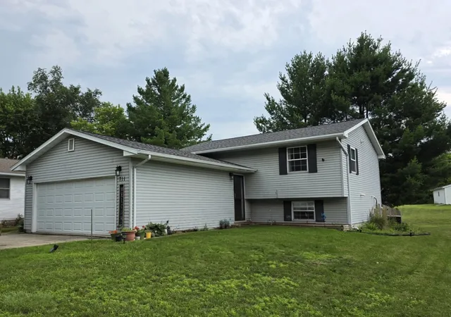 Homes for sale in Prophetstown, IL | 711 Lawrence Ln, Prophetstown, IL 61277 | MLS# 12695600