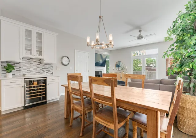 Homes for sale in Chicago, IL | 2814 N Sheffield Ave #2S, Chicago, IL 60657 | MLS# 12695635