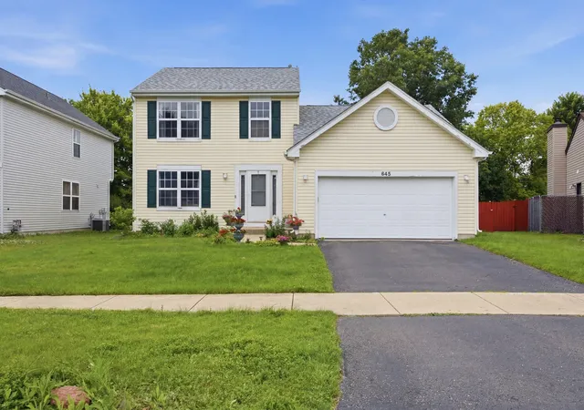 Photo 1 of Single family home for sale at 645 Spicebush Ln, Aurora, IL 60504 | MLS# 12695665 | Listing updated on 2026-08-20