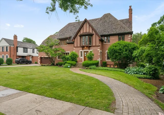 Photo 3 of Sale Pending at 1123 Ashland Ave, River Forest, IL 60305 | MLS# 12695684 | Listing updated on 2026-09-16