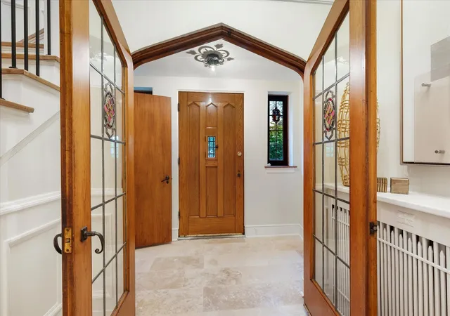 Photo 4 of Sale Pending at 1123 Ashland Ave, River Forest, IL 60305 | MLS# 12695684 | Listing updated on 2026-09-16