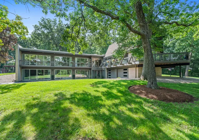 1st image of 431 Maplewood Dr, Barrington, IL 60010 | MLS# 12695702