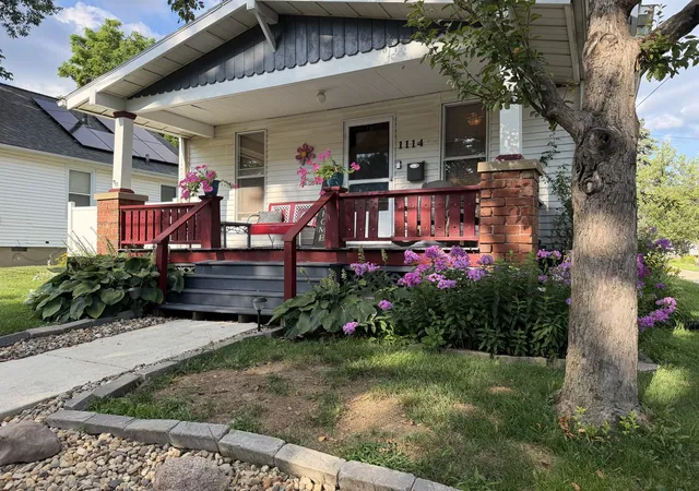 1st image of 1114 S Oak St, Bloomington, IL 61701 | MLS# 12695703