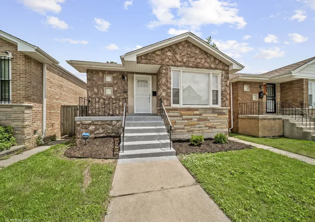 1st image of 8219 S Muskegon Ave, Chicago, IL 60617 | MLS# 12695730
