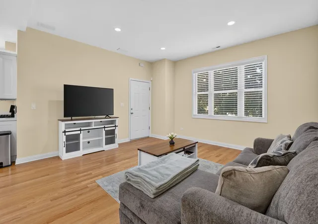 3rd image of 5431 W 30Th Pl, Cicero, IL 60804 | MLS# 12695738