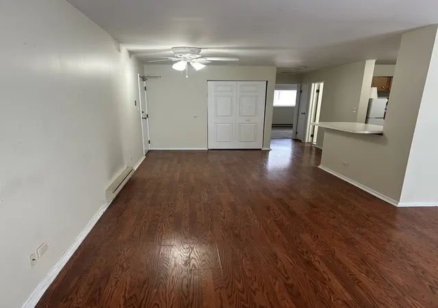 3rd image of 330 Shorewood Dr #3B, Glendale Heights, IL 60139 | MLS# 12695763