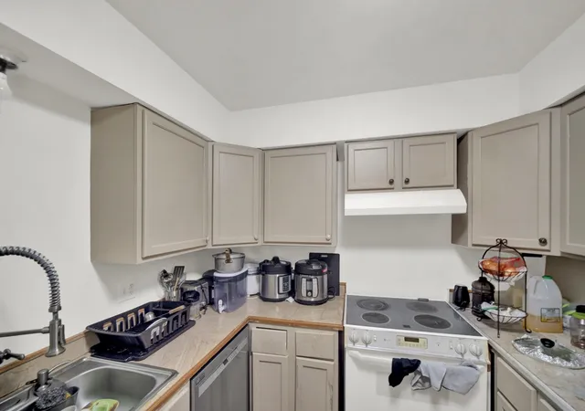 5th image of 167 W Elk Trl #167, Carol Stream, IL 60188 | MLS# 12695791