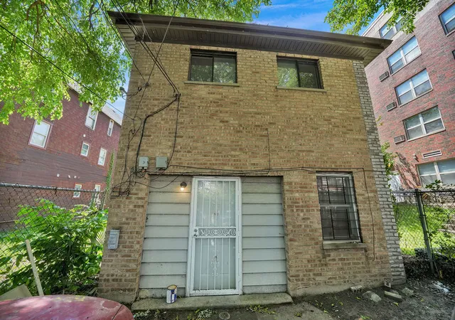 4th image of 9117 S Brandon Ave, Chicago, IL 60617 | MLS# 12695815