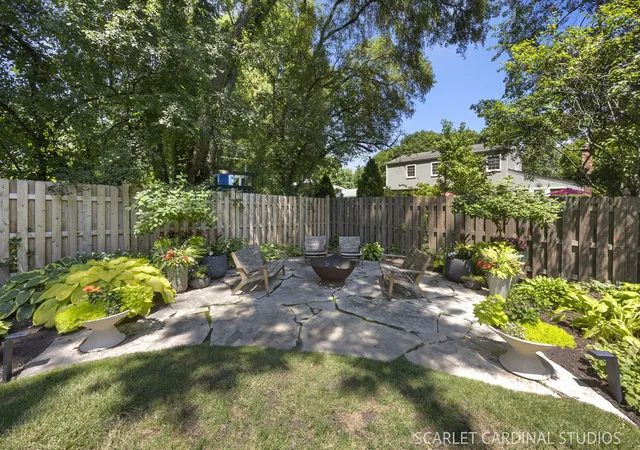 3rd image of 1544 Clyde Dr, Naperville, IL 60565 | MLS# 12695845