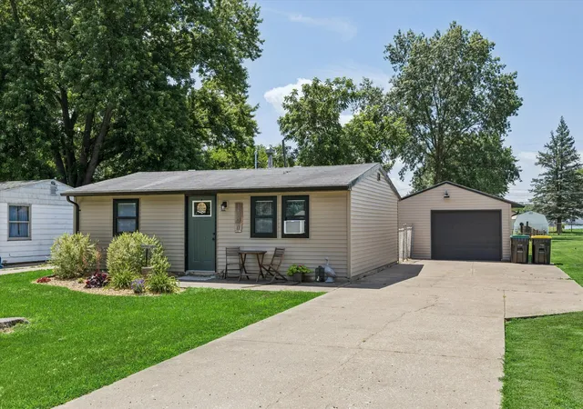 Homes for sale in Milan, IL | 1710 114th Ave, Milan, IL 61264 | MLS# 12695912