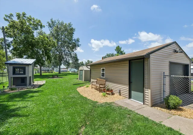 Homes for sale in Milan, IL | 1710 114Th Ave, Milan, IL 61264 | MLS# 12695912