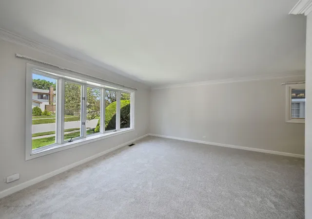 3rd image of 1071 Robey Ave, Downers Grove, IL 60516 | MLS# 12695915