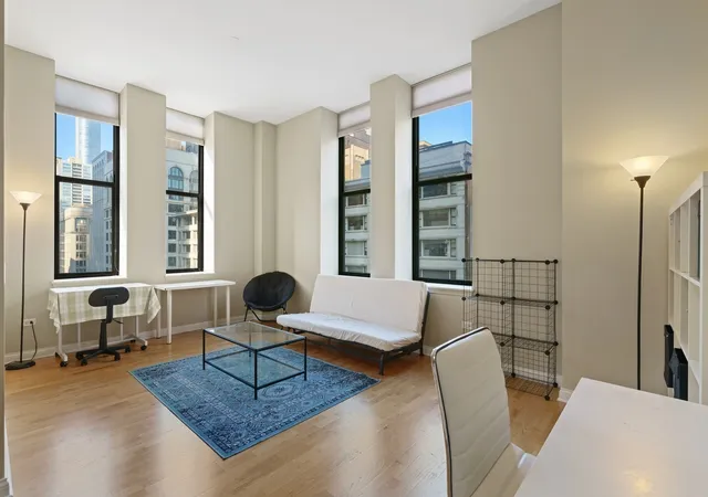 2nd image of 8 W Monroe St #1007, Chicago, IL 60603 | MLS# 12695920