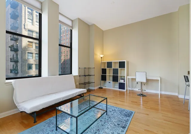 3rd image of 8 W Monroe St #1007, Chicago, IL 60603 | MLS# 12695920