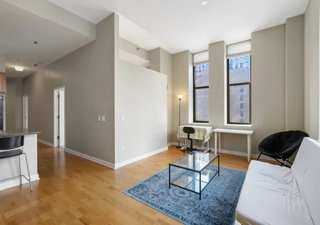 4th image of 8 W Monroe St #1007, Chicago, IL 60603 | MLS# 12695920