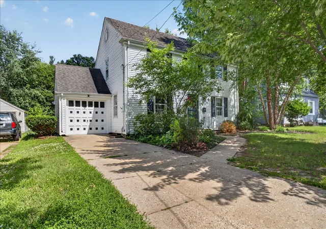 Homes for sale in Rockford, IL | 1615 Carney Ave, Rockford, IL 61103 | MLS# 12695933