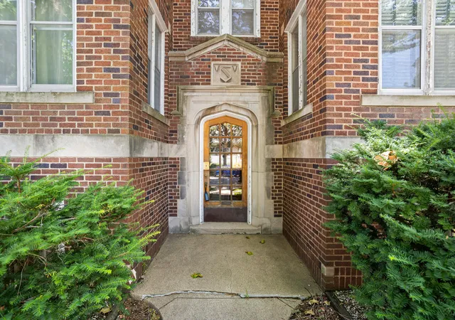 Homes for sale in Champaign, IL | 410 N State St #4, Champaign, IL 61820 | MLS# 12695934