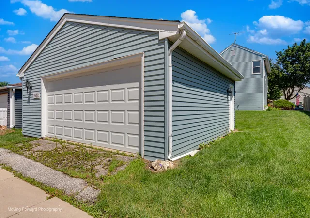 Homes for sale in Geneva, IL | 1008 Geneva Dr, Geneva, IL 60134 | MLS# 12695943