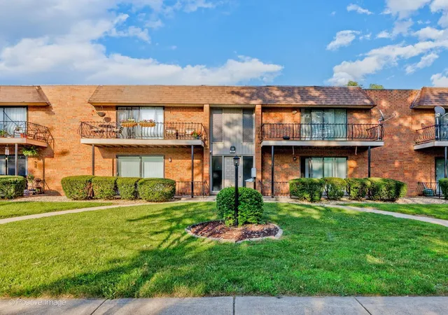 1st image of 627 N Carroll Pkwy #105, Glenwood, IL 60425 | MLS# 12695977