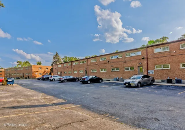 18th image of 627 N Carroll Pkwy #105, Glenwood, IL 60425 | MLS# 12695977
