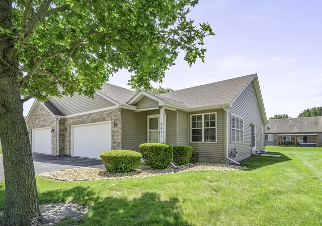 Homes for sale in Somonauk, IL | 345b Warren St, Somonauk, IL 60552 | MLS# 12695980