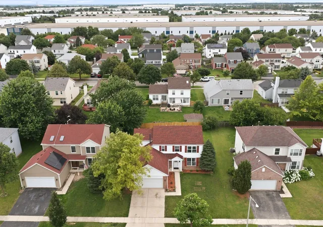 Homes for sale in Bolingbrook, IL | 601 Greystone Ln, Bolingbrook, IL 60440 | MLS# 12696016