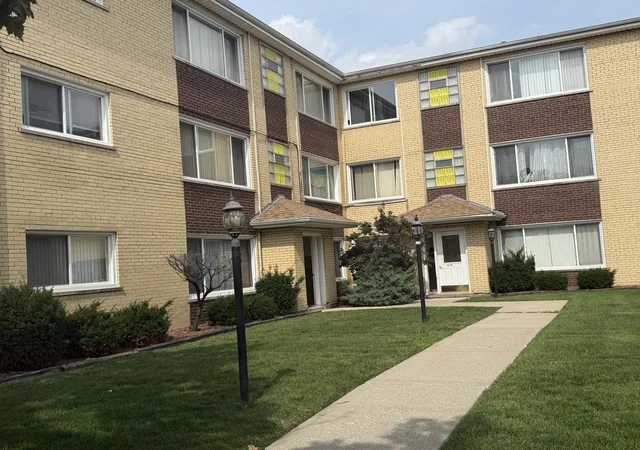1st image of 6313 S Oak Park Ave #1C, Chicago, IL 60638 | MLS# 12696017