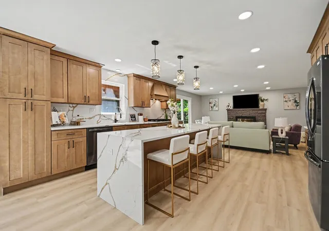 Homes for sale in Glenview, IL | 1504 Pfingsten Rd, Glenview, IL 60025 | MLS# 12696036