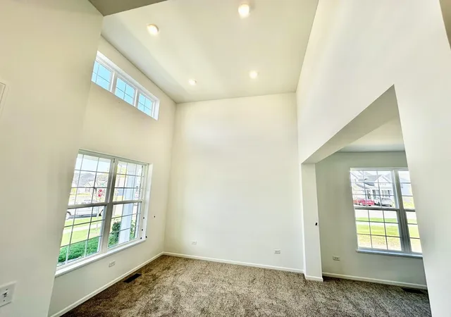 4th image of 702 West Point Wy, Oswego, IL 60543 | MLS# 12696040